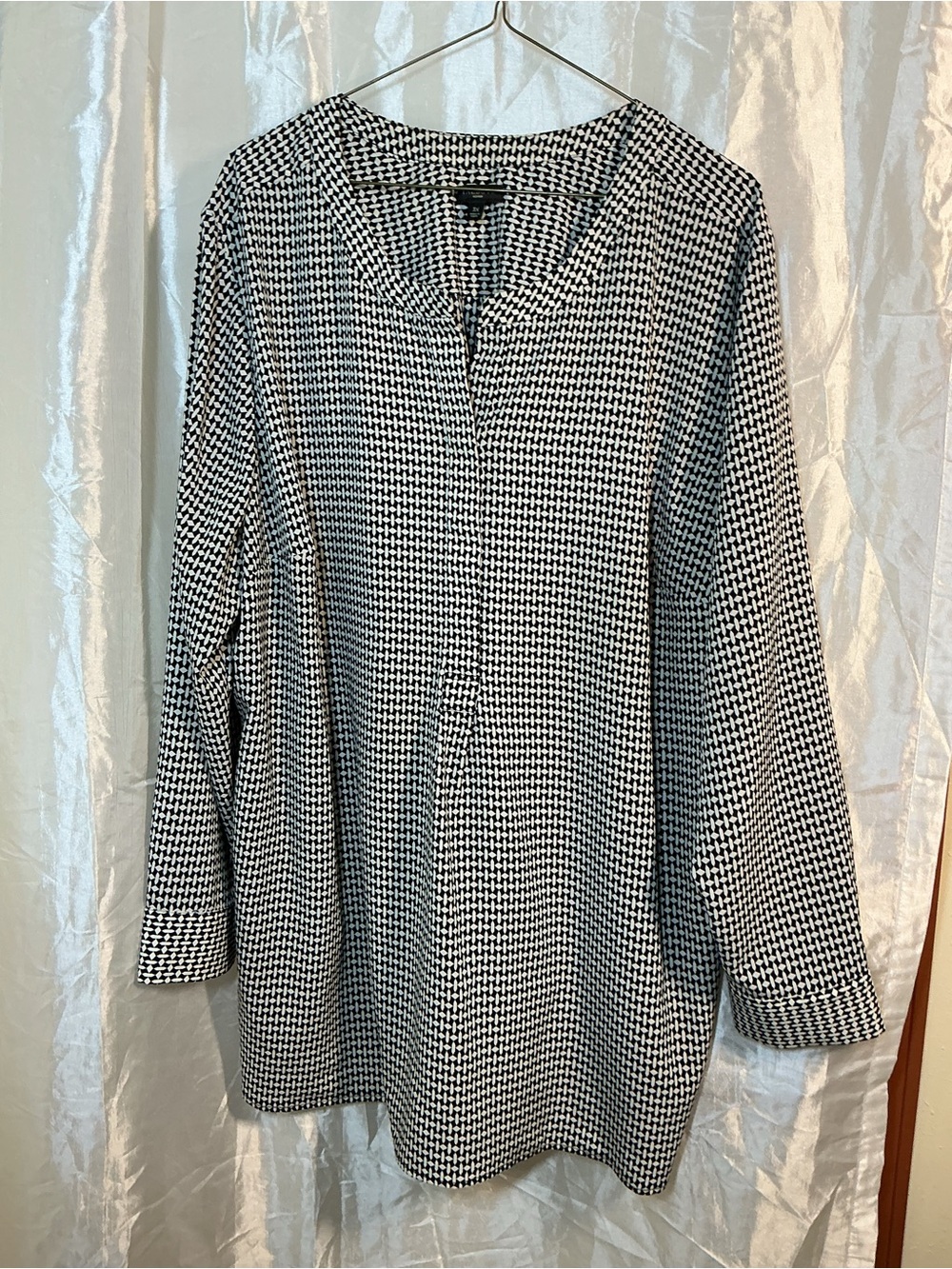 Talbots Black and White Houndstooth Tunic Top